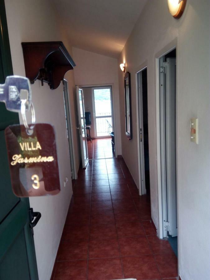 Apartmani Jasmina Kotor Eksteriør bilde