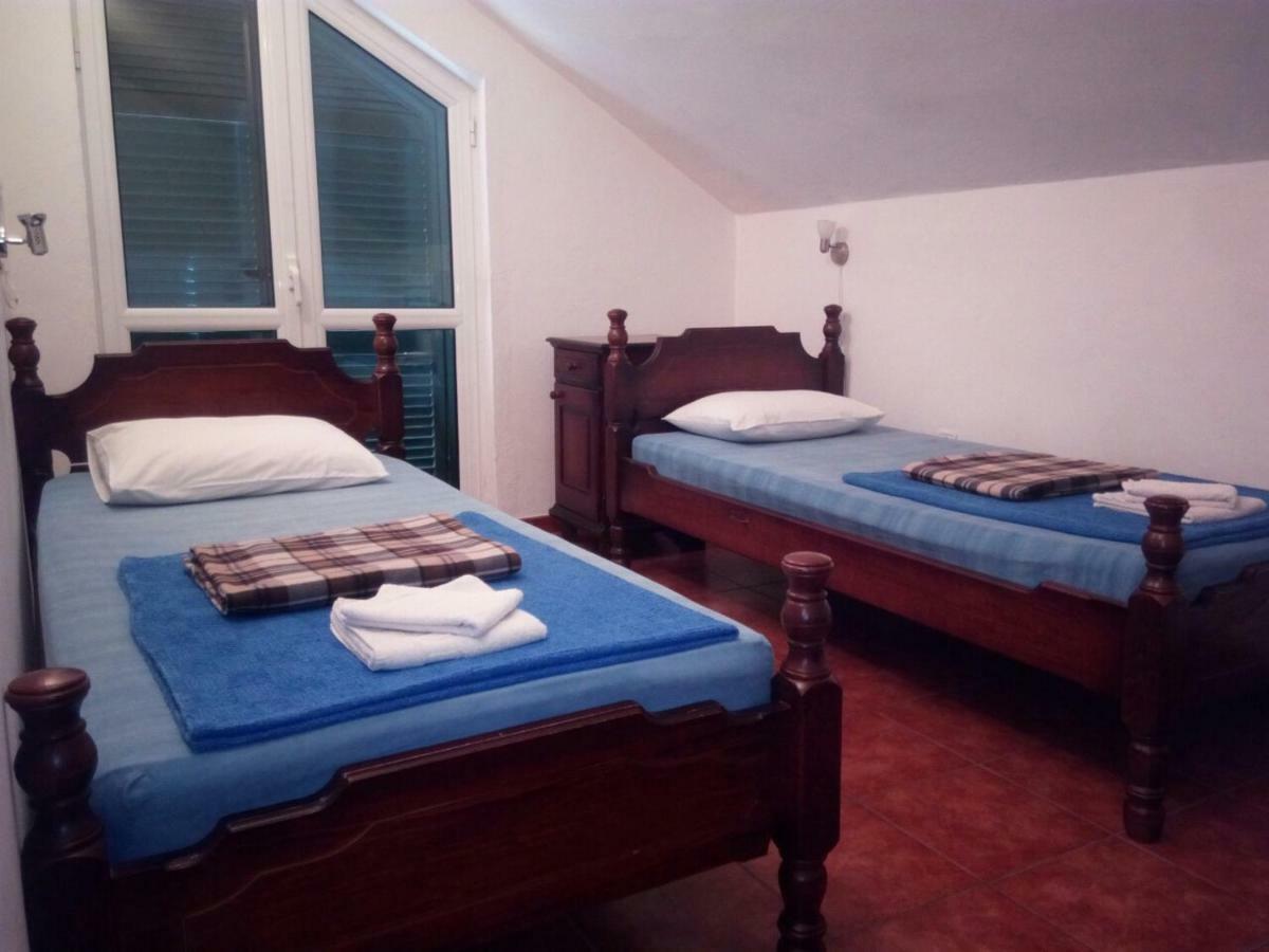 Apartmani Jasmina Kotor Eksteriør bilde
