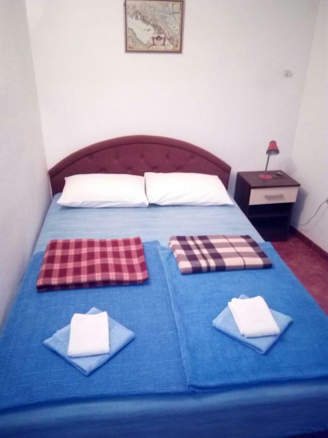 Apartmani Jasmina Kotor Eksteriør bilde
