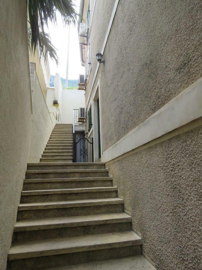 Apartmani Jasmina Kotor Eksteriør bilde